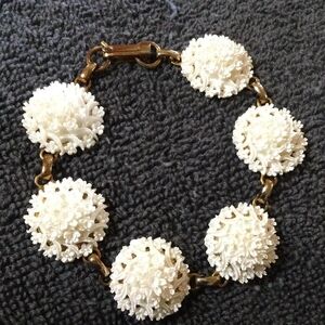 Vintage Flower Bracelet